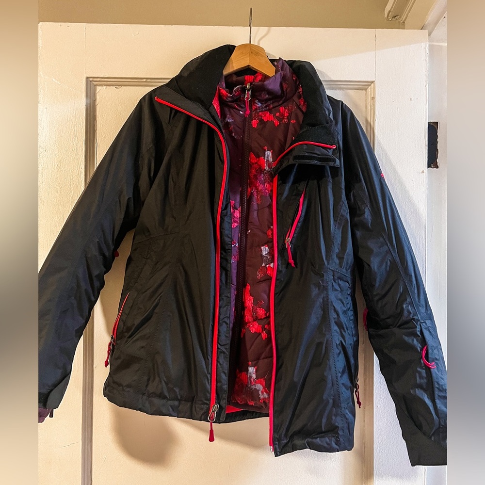 The North Face Women’s 3 in 1 jacket